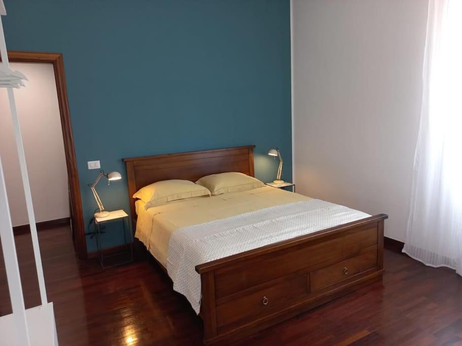 Giulia Town House Tra Citta E Mare Apartment ซาแลร์โน ภายนอก รูปภาพ