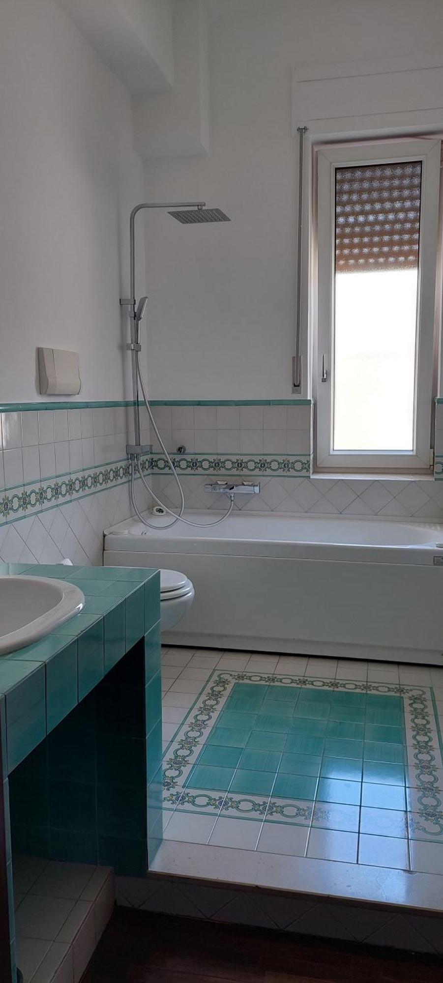 Giulia Town House Tra Citta E Mare Apartment ซาแลร์โน ภายนอก รูปภาพ